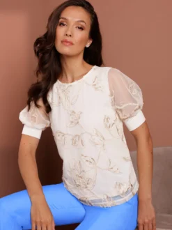 Kurzarmshirt mit glitzernder Stickerei