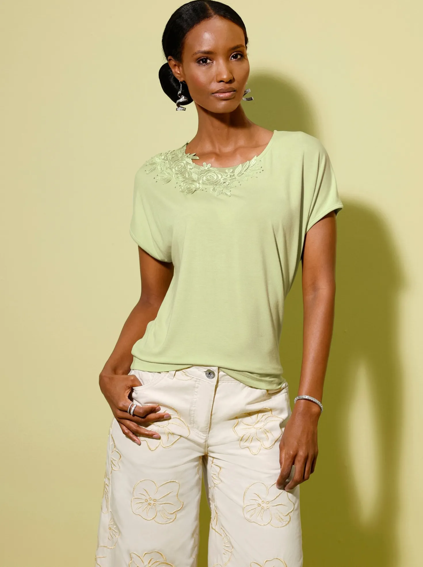 Kurzarmshirt mit Modal