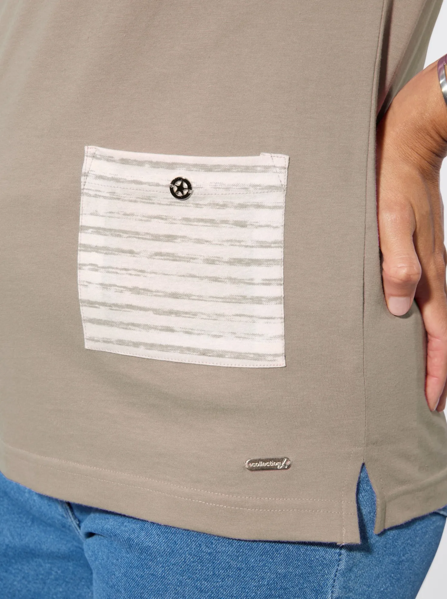 Kurzarmshirt mit silberfarbigen Details