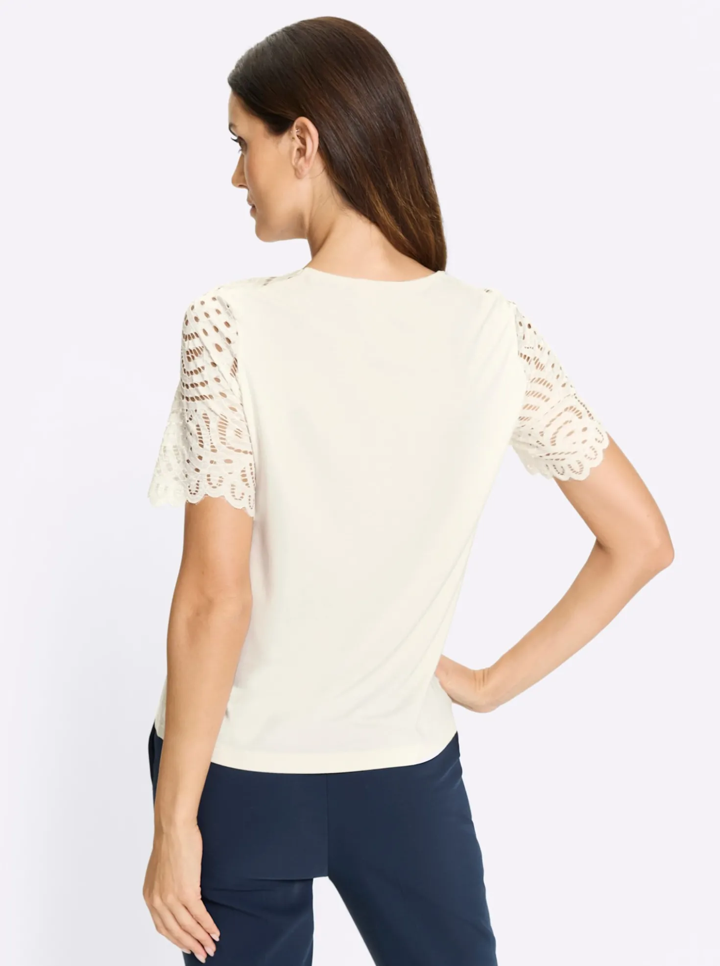 Kurzarmshirt mit Spitze
