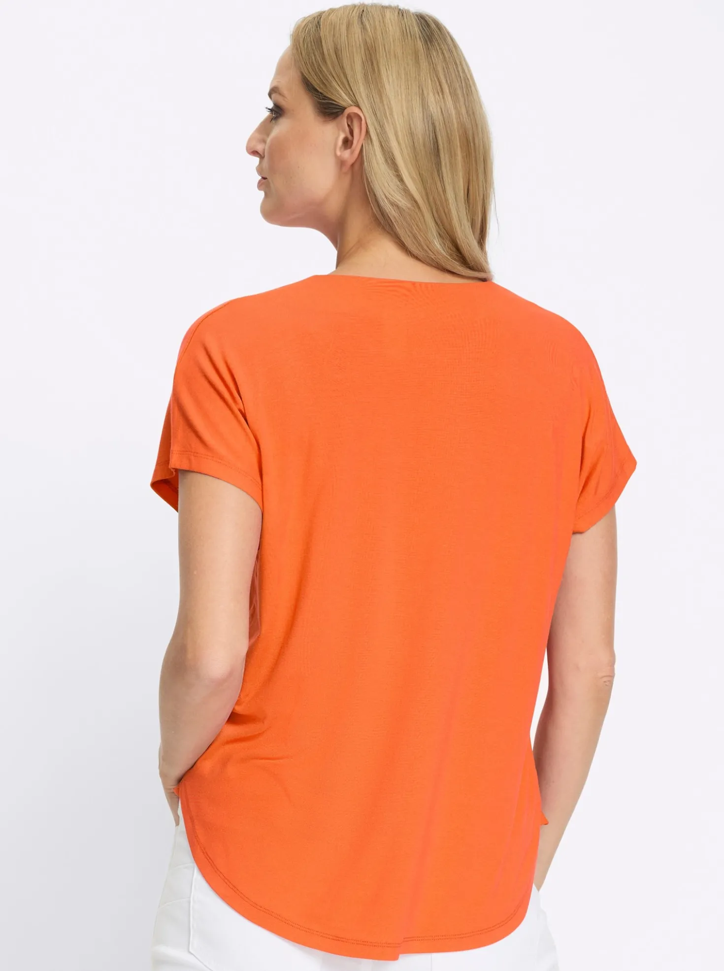 Kurzarmshirt mit V-Ausschnitt