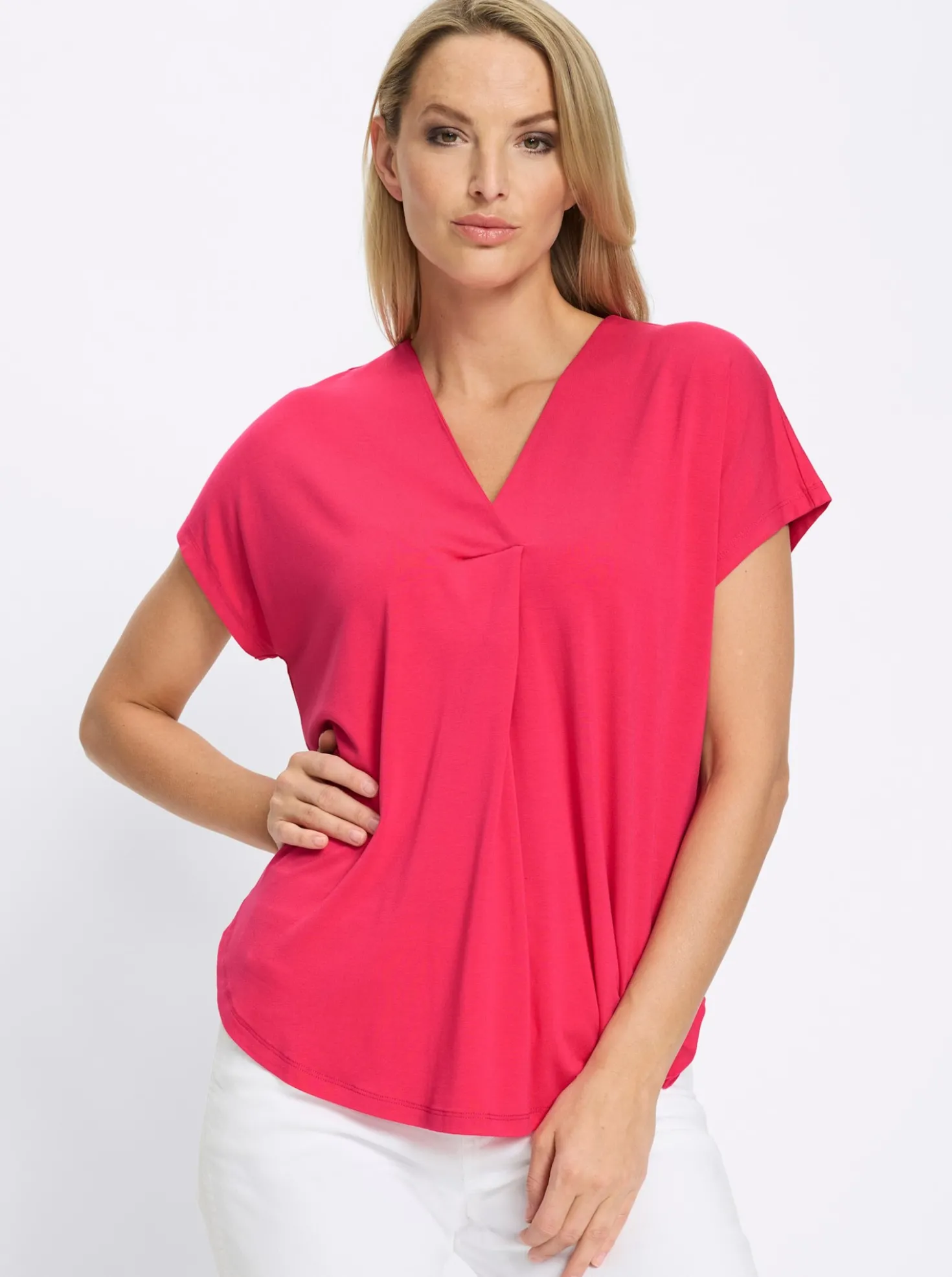 Kurzarmshirt mit V-Ausschnitt