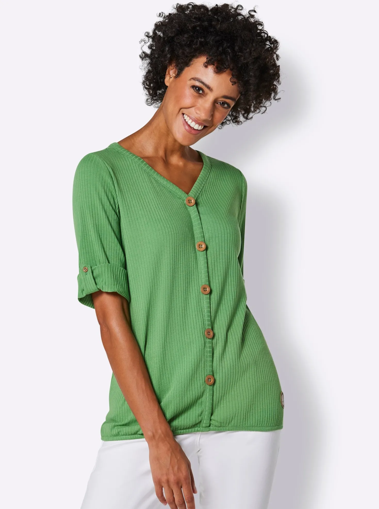 Kurzarmshirt mit Zierknöpfen