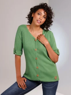 Kurzarmshirt mit Zierknöpfen