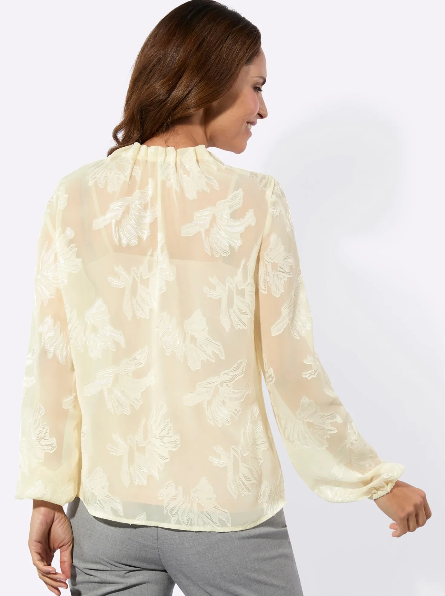 Langarm-Bluse mit Falten am Ausschnitt