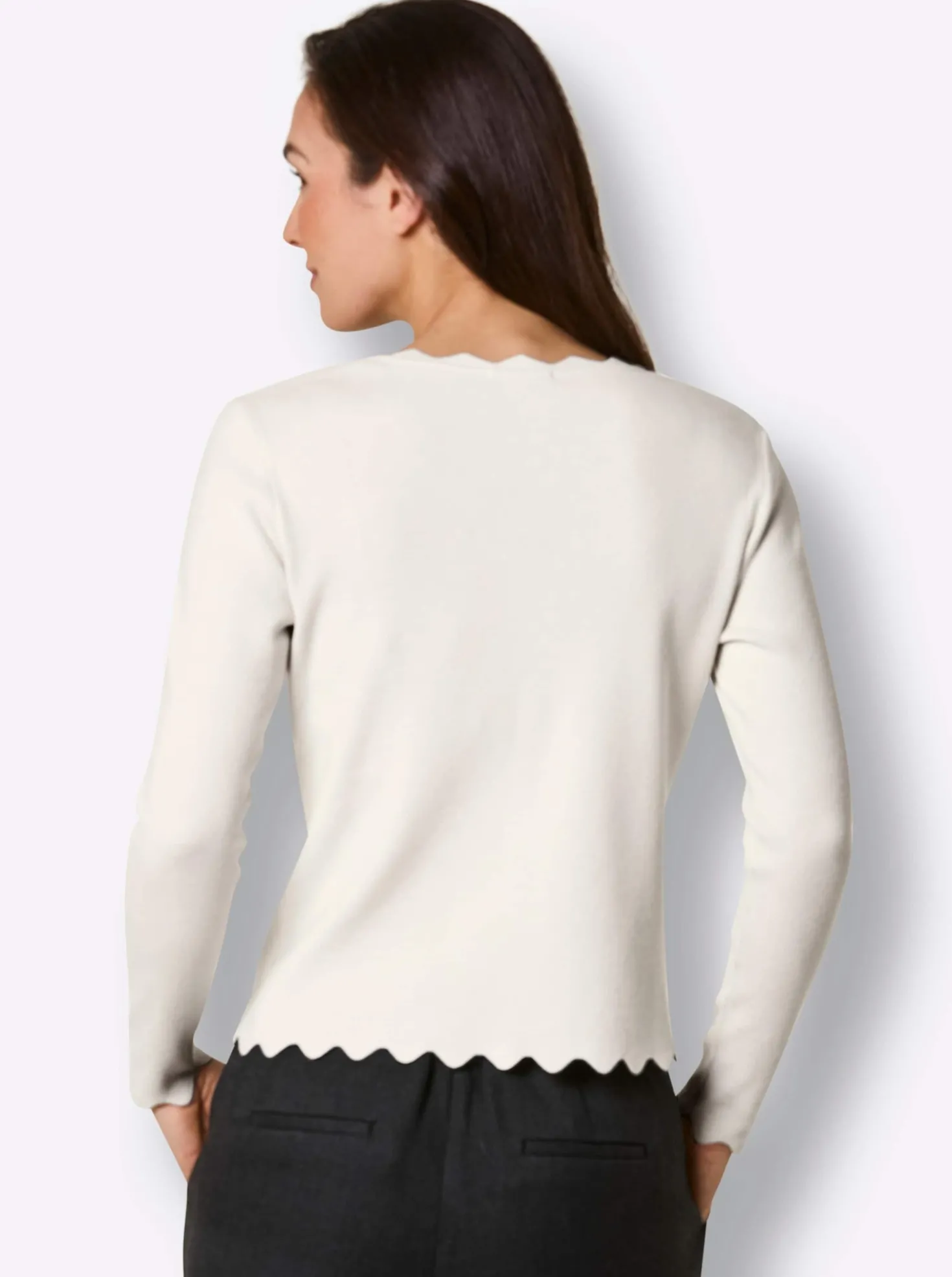 Langarm-Pullover mit abnehmbarer Spange
