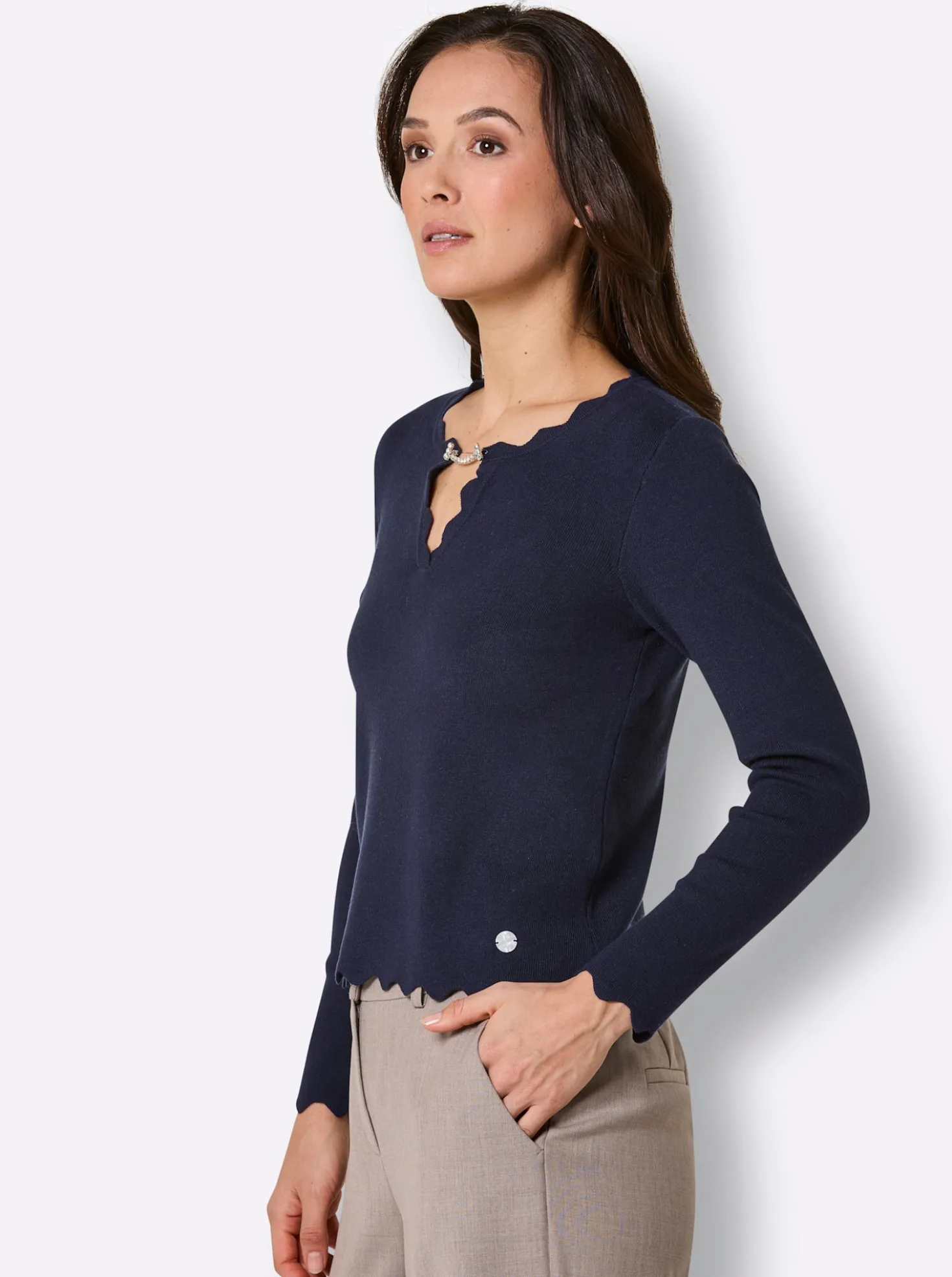 Langarm-Pullover mit abnehmbarer Spange