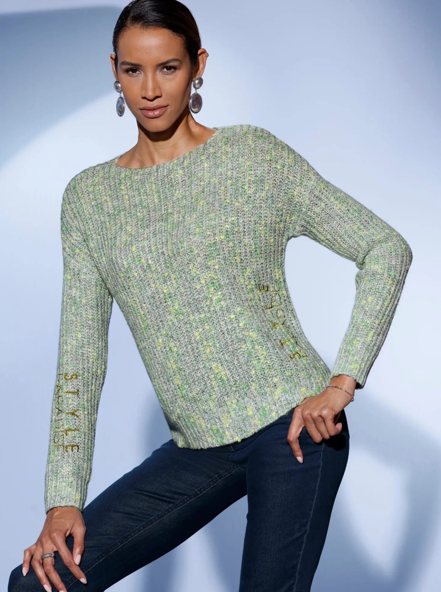 Langarm-Pullover mit Stickerei