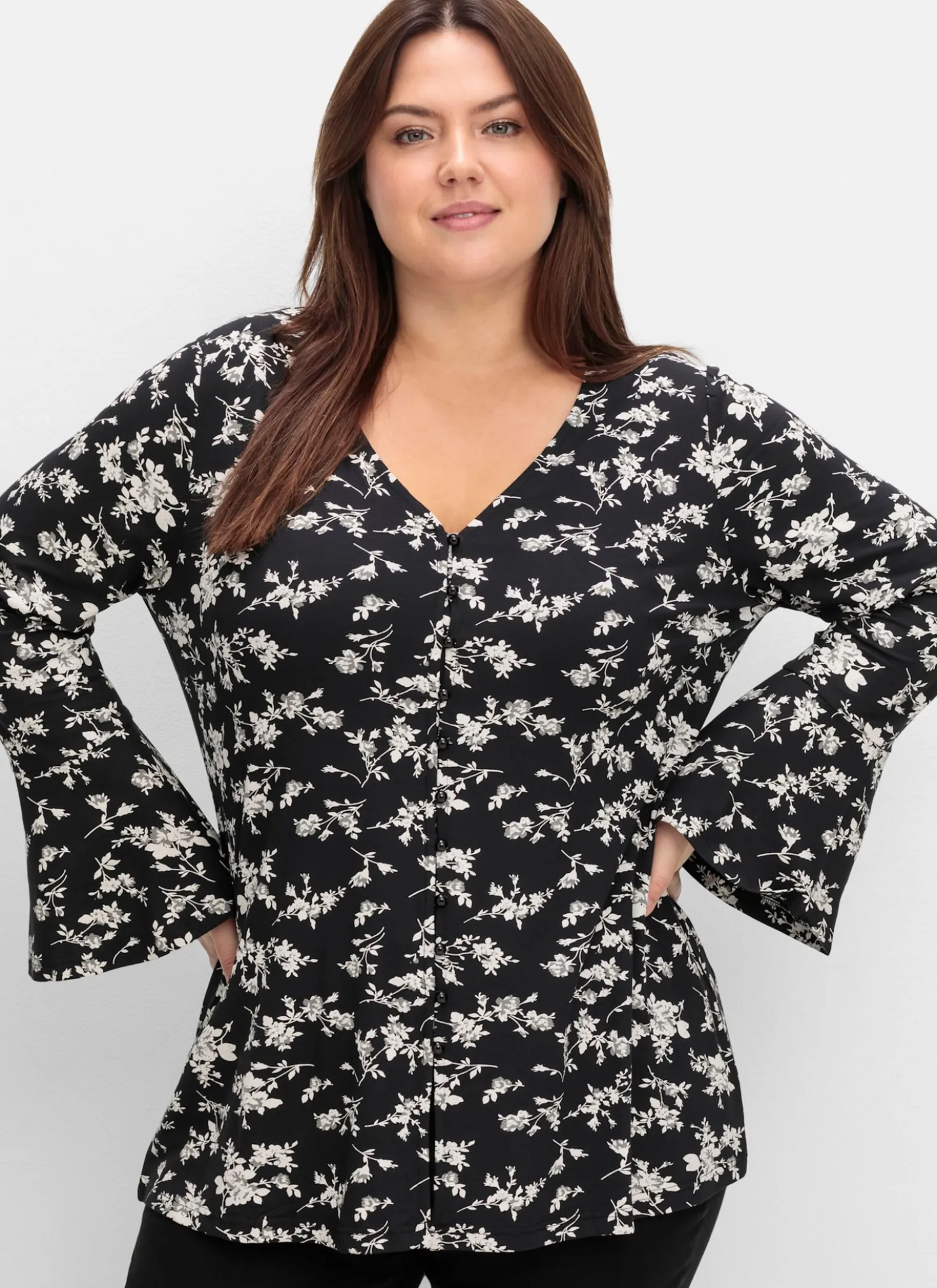 Langarmshirt mit Biesen und Volantärmeln