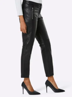 Lederhose mit Ziersteppung seitlich