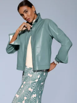 Lederimitat-Blazer mit verdeckter Druckknopfleiste