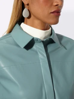 Lederimitat-Blazer mit verdeckter Druckknopfleiste