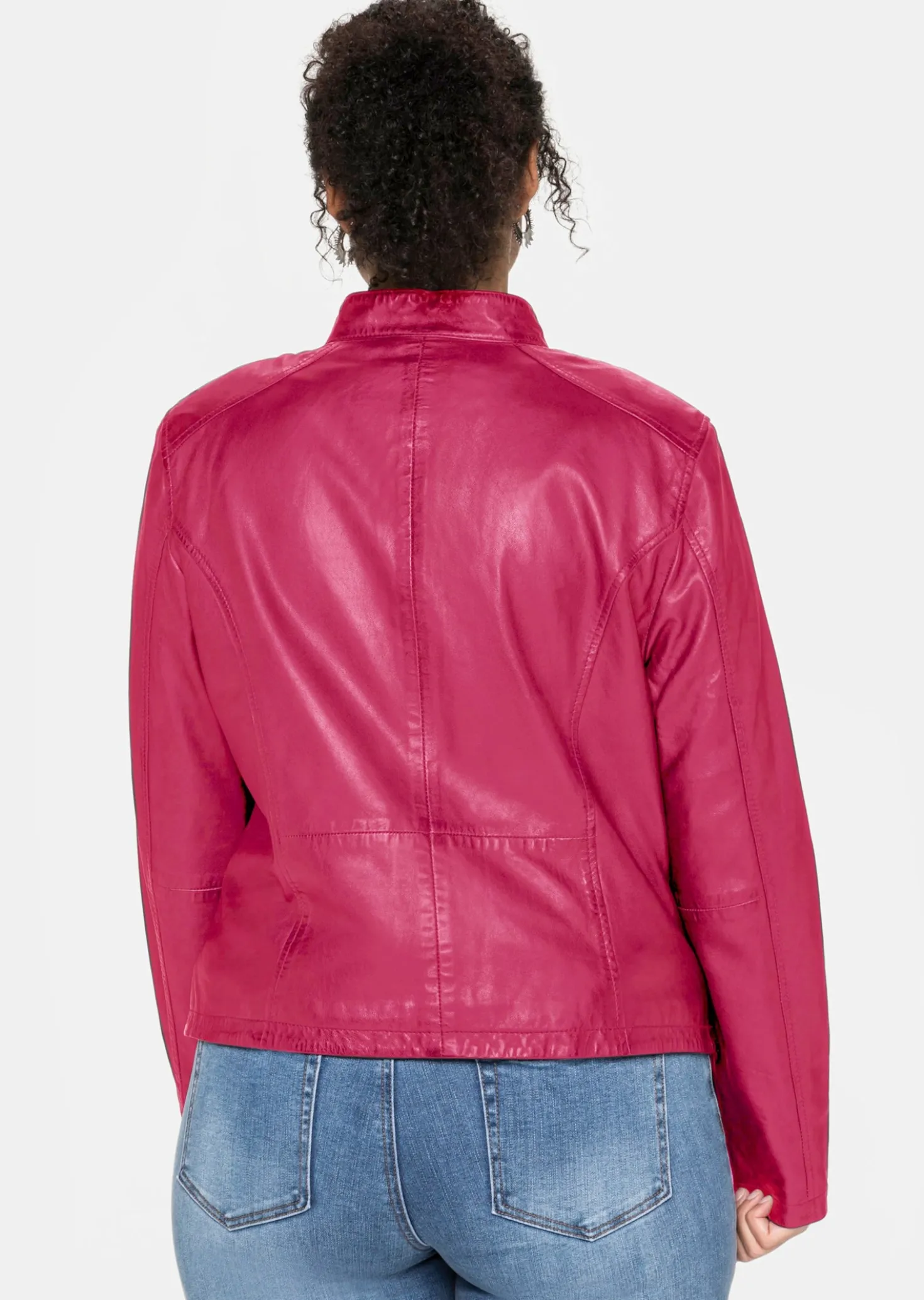 Lederjacke im Biker-Stil
