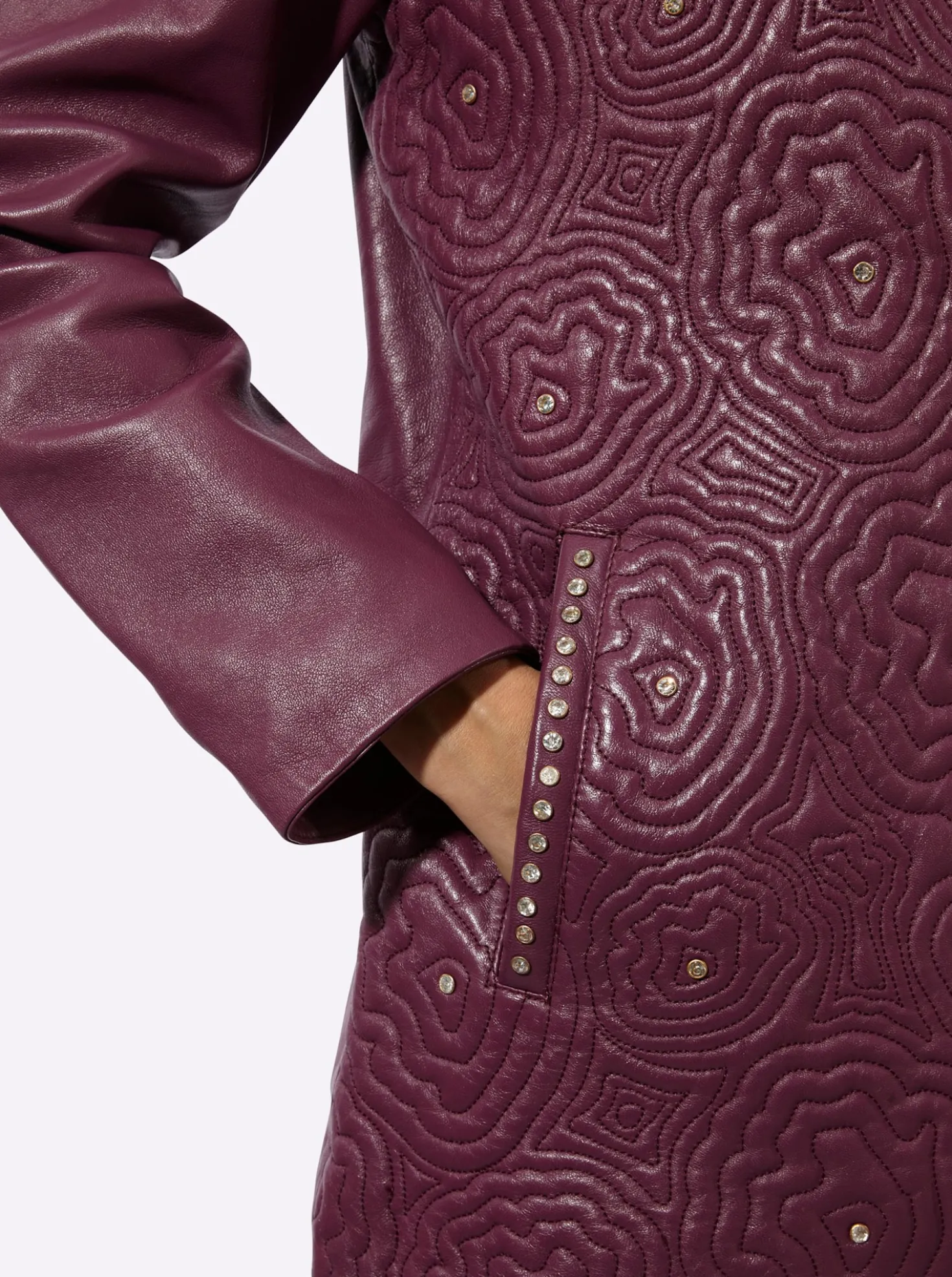 Lederjacke mit Blütenstickerei