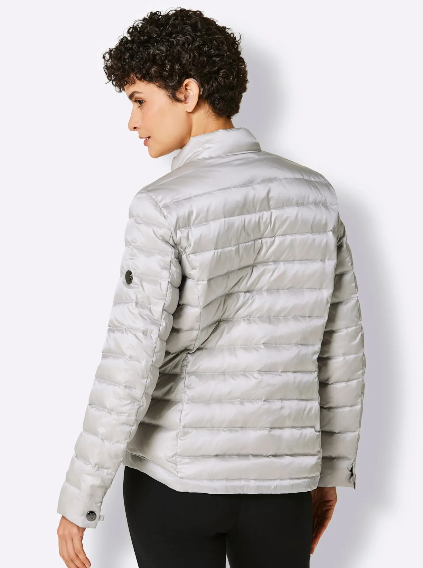 Leichtdaunenjacke mit Pack-away-Beutel für unterwegs