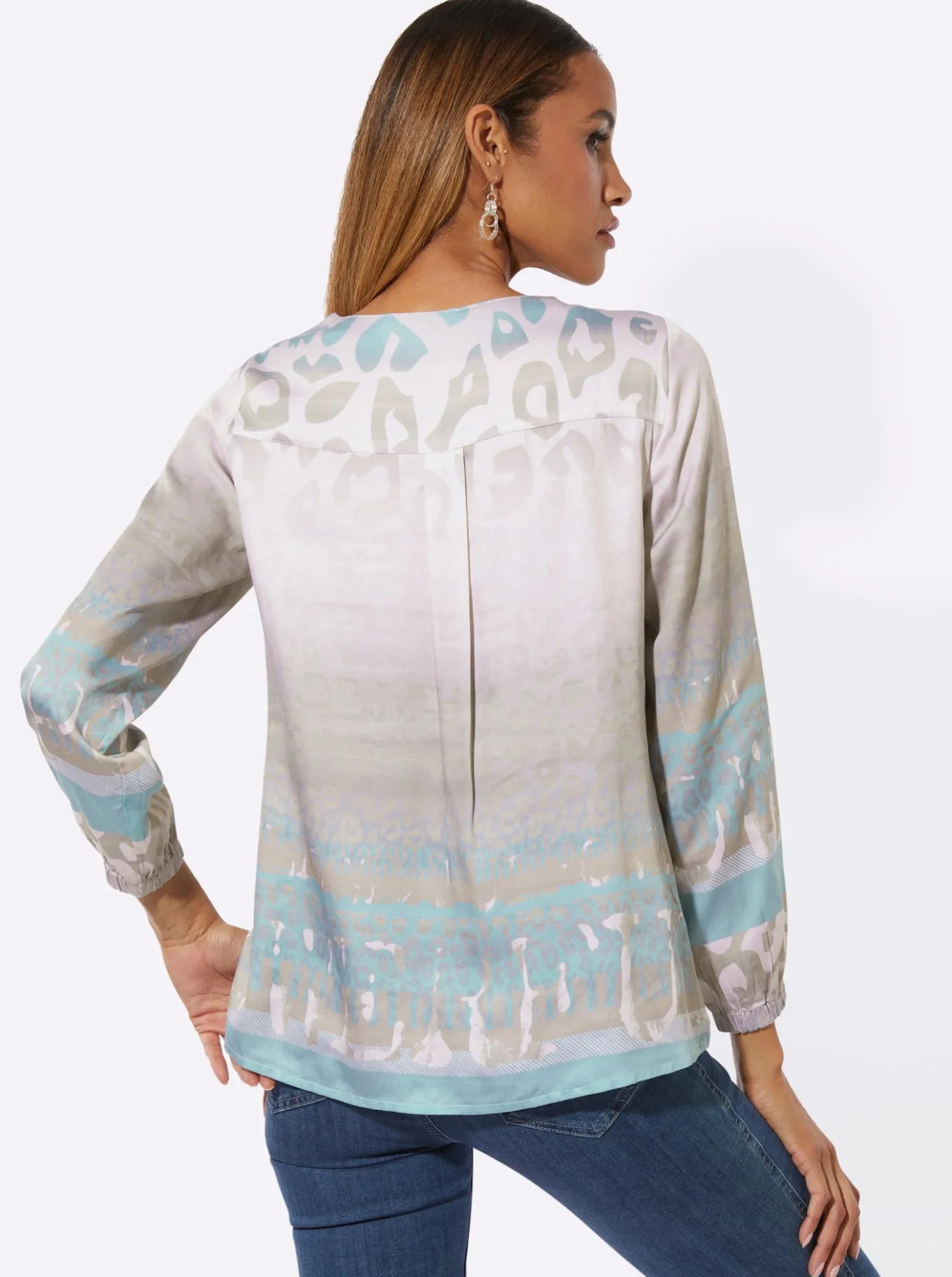 Longbluse im seidig matten Glanz