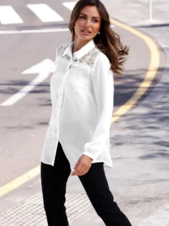 Longbluse mit Spitze und Zierperlen