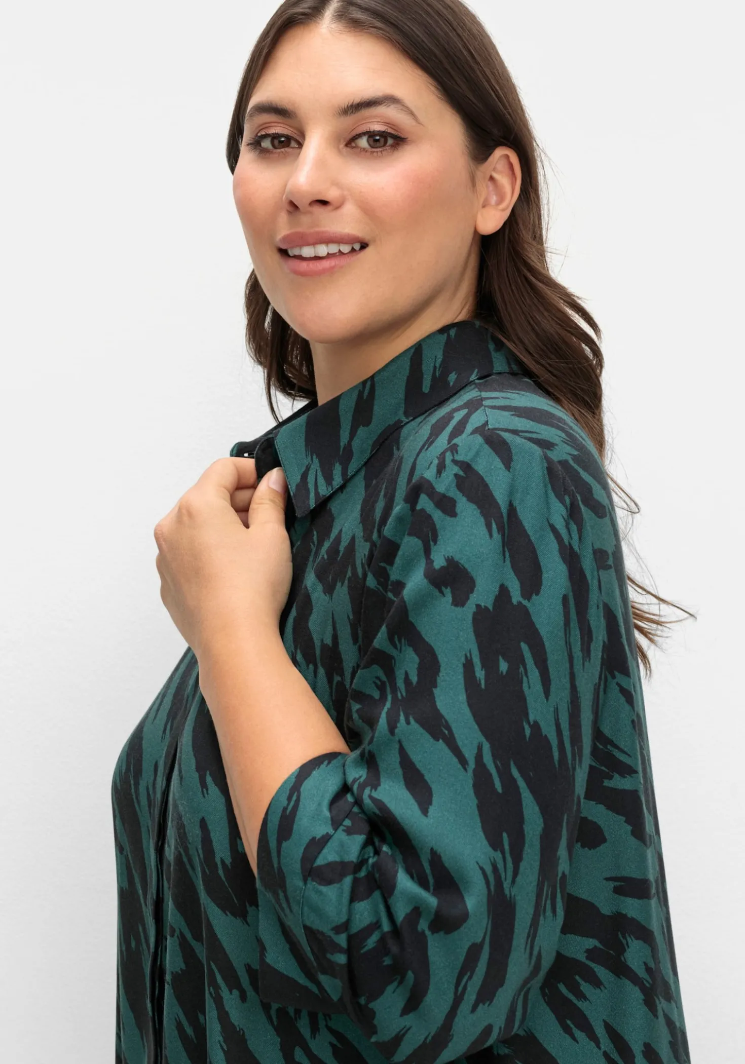 Longbluse mit verlängertem Rückteil