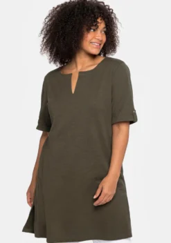 Longshirt mit geschlitztem Ausschnitt