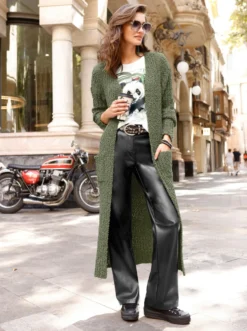 Longstrickjacke in offener Form