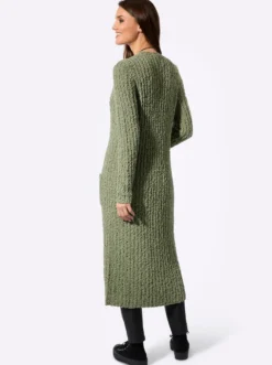 Longstrickjacke in offener Form
