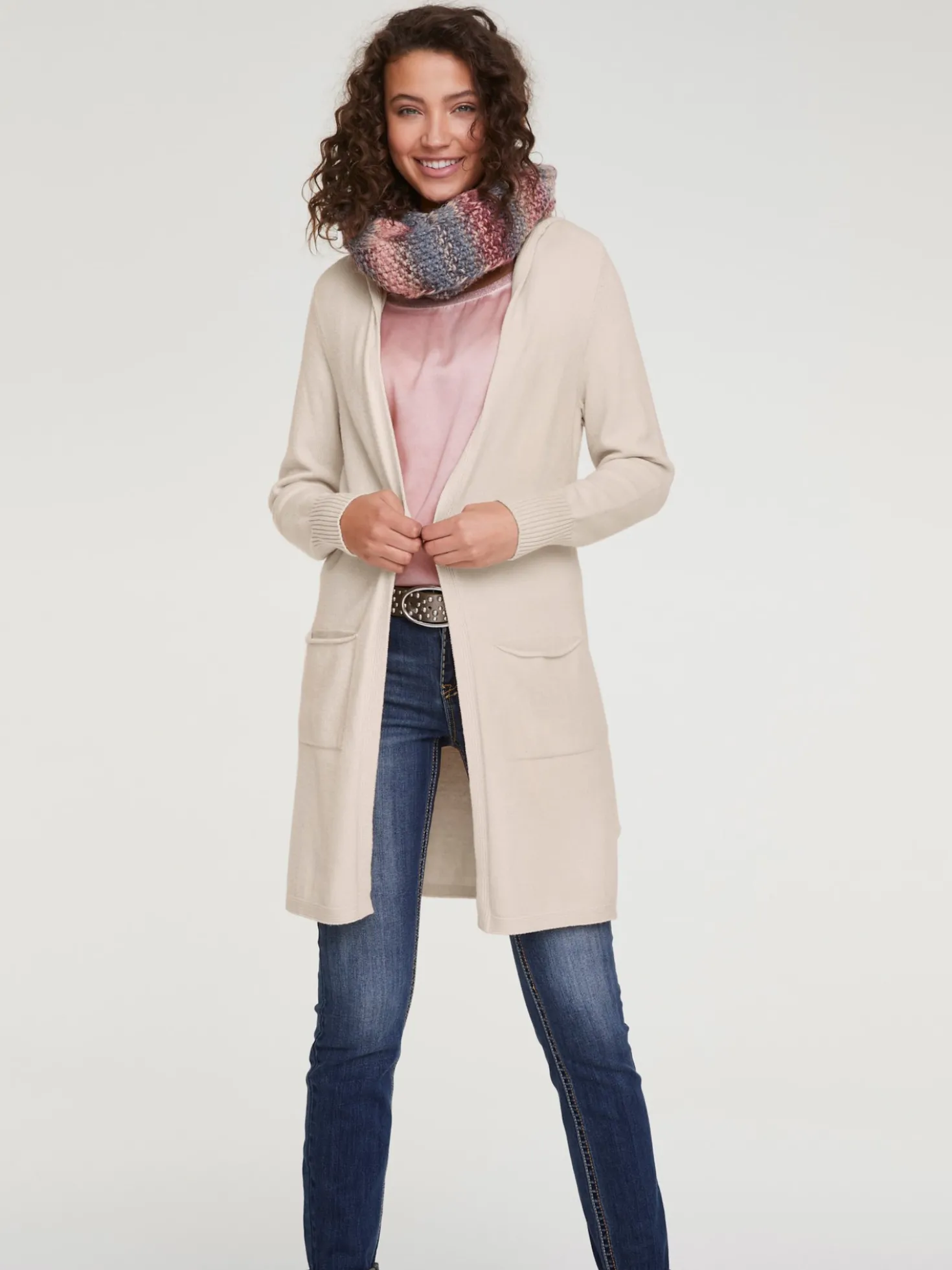 Longstrickjacke mit Kapuze