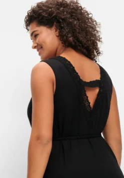 Maxikleid mit Bindegürtel