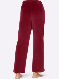Nickihose mit Schlitz am Bein