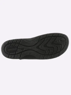 Pantoffel mit Perforation