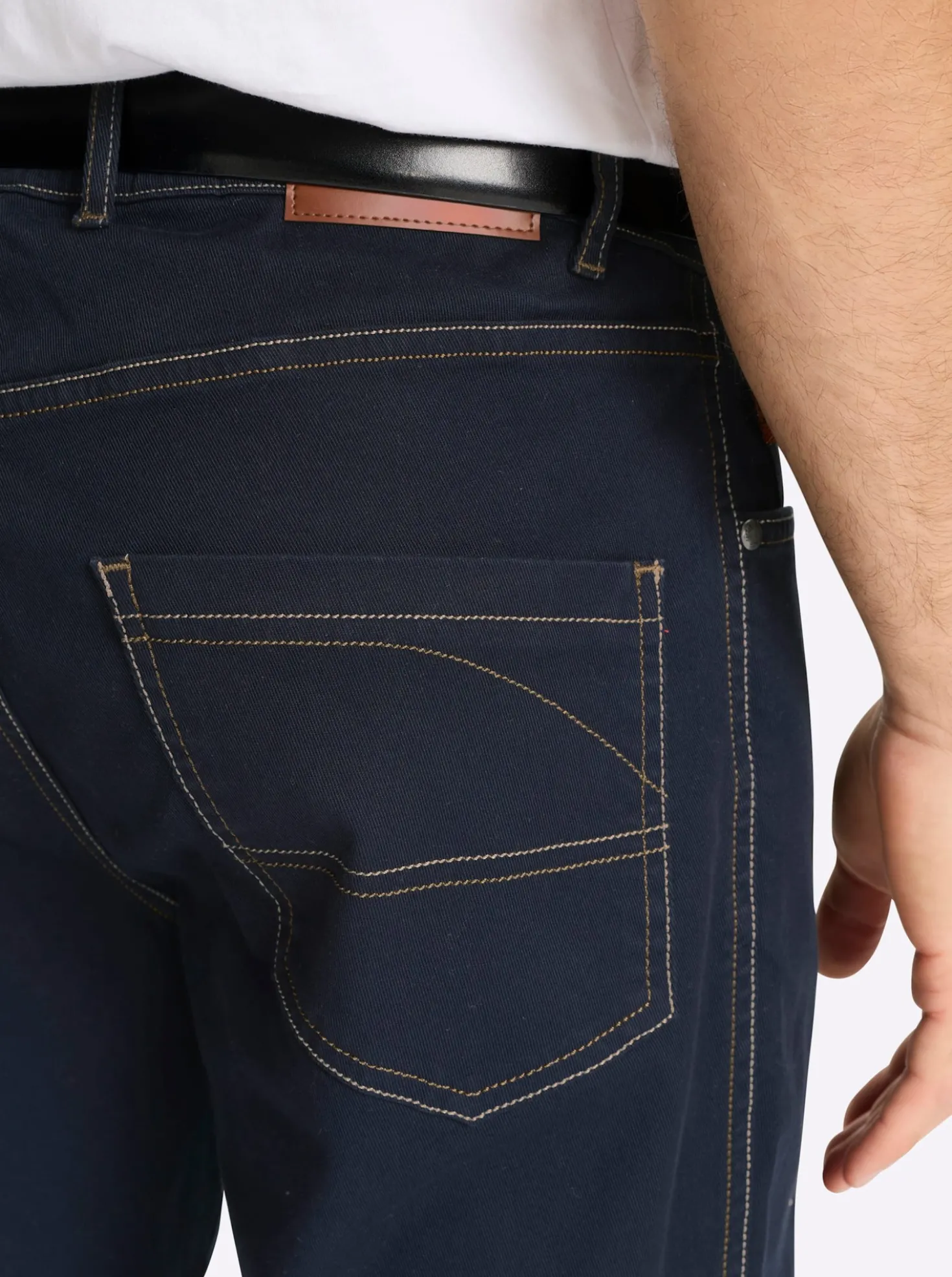 5-Pocket-Hose mit kontrastfarbenen Nähten