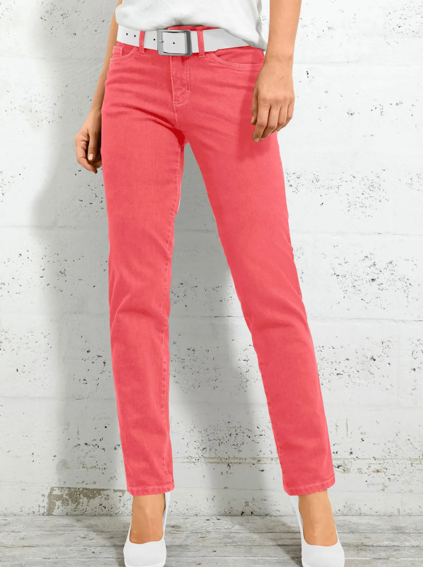 5-Pocket-Jeans mit bestickten Gesäßtaschen