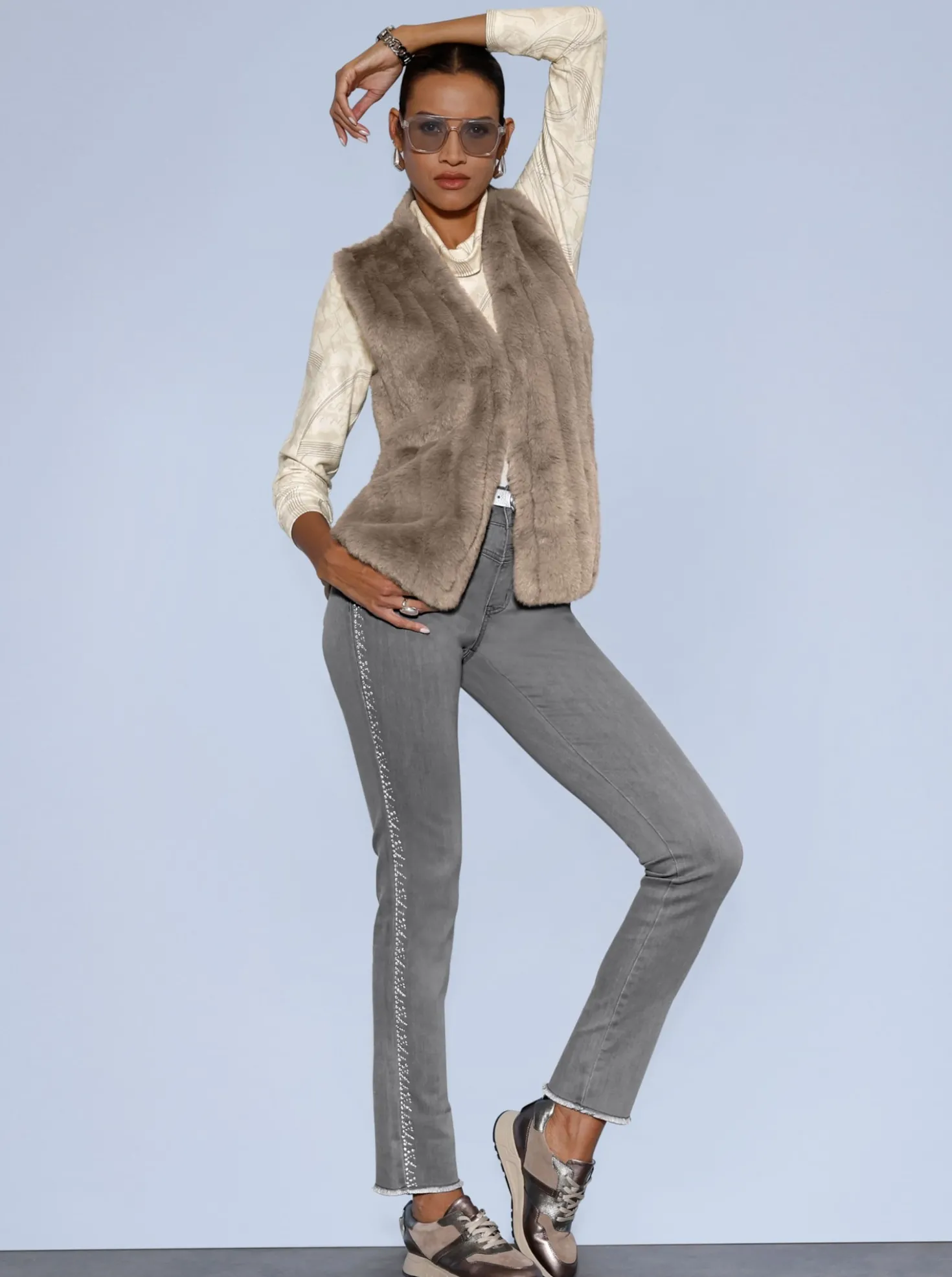 5-Pocket-Jeans mit Glitzersteinchen