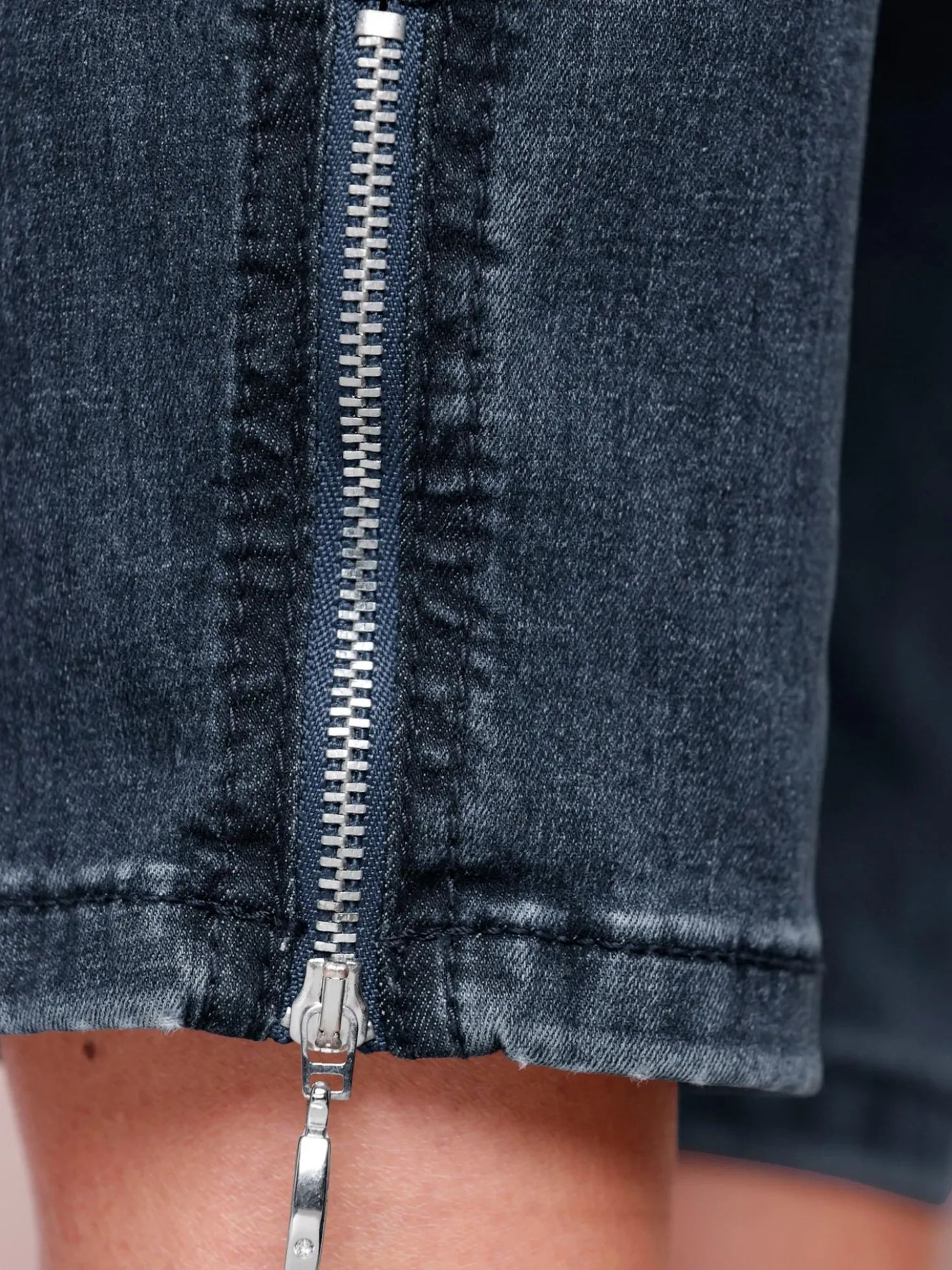 5-Pocket-Jeans mit Strass-Applikation
