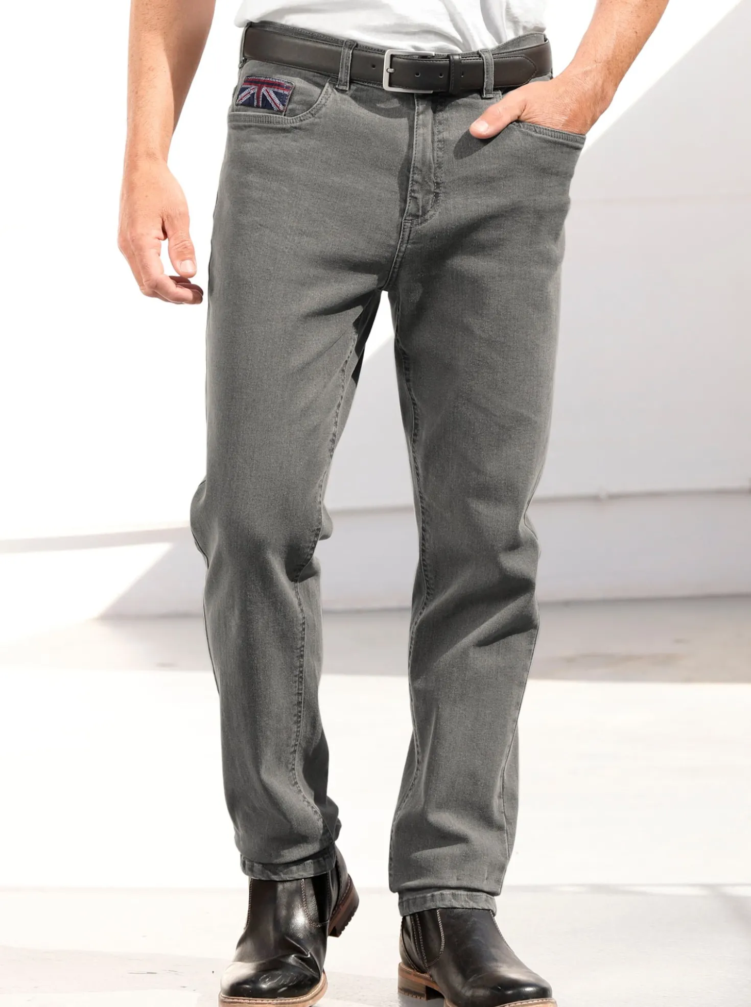 5-Pocket-Jeans mit Used-Effekt