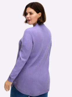 Pullover mit abgerundetem Saum