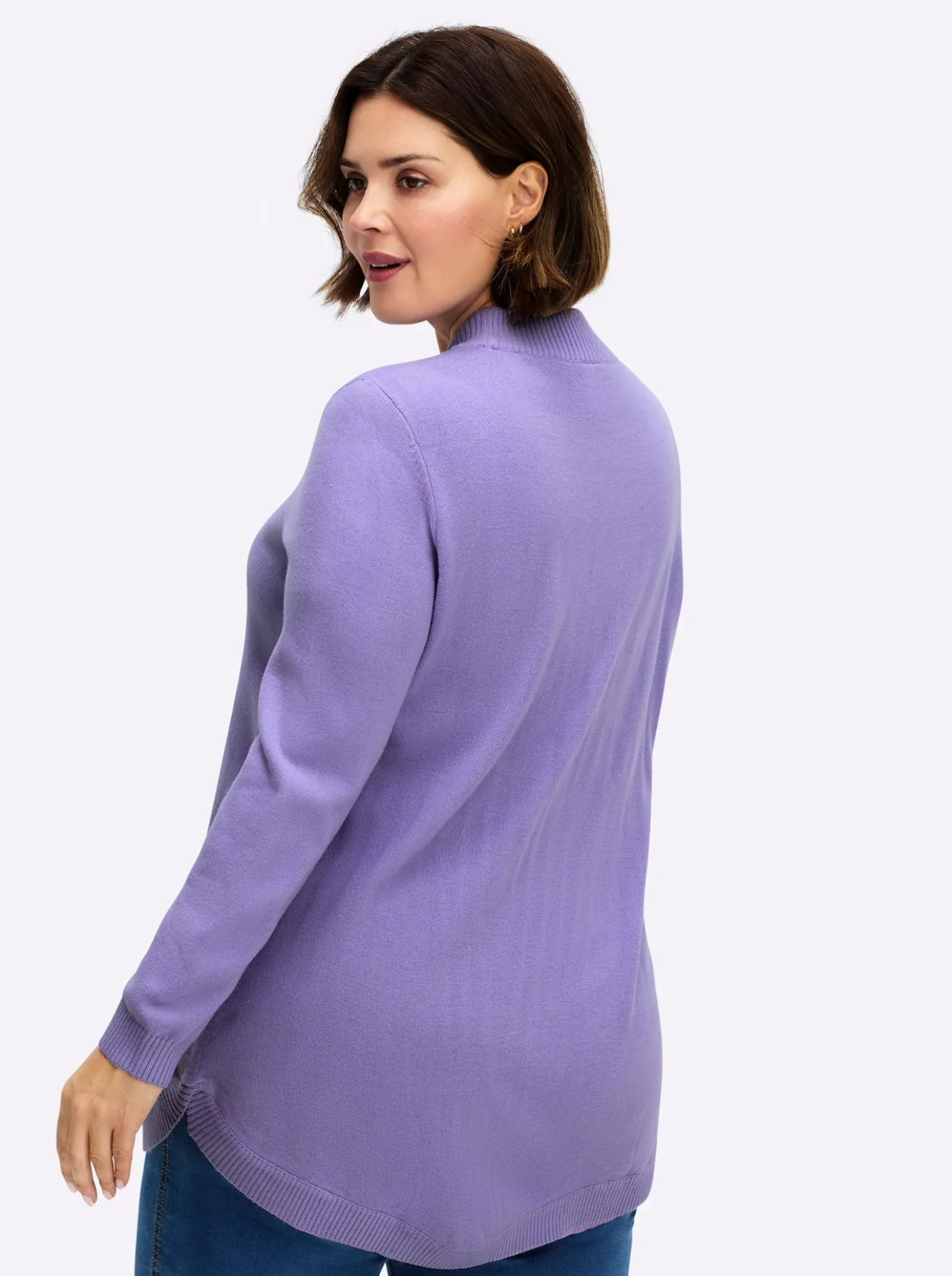 Pullover mit abgerundetem Saum