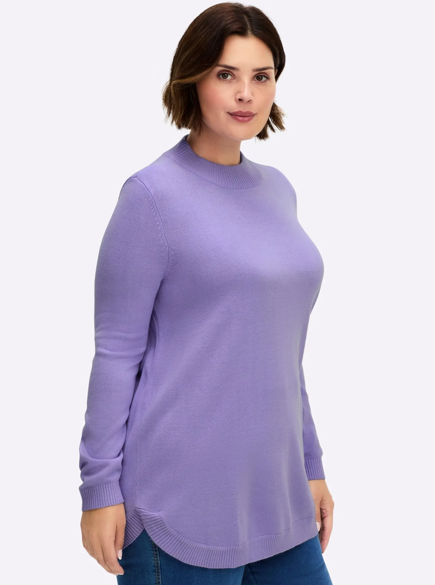 Pullover mit abgerundetem Saum