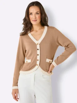 Pullover mit Zierknopfleiste