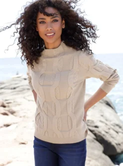 Pullover mit Zopfmuster
