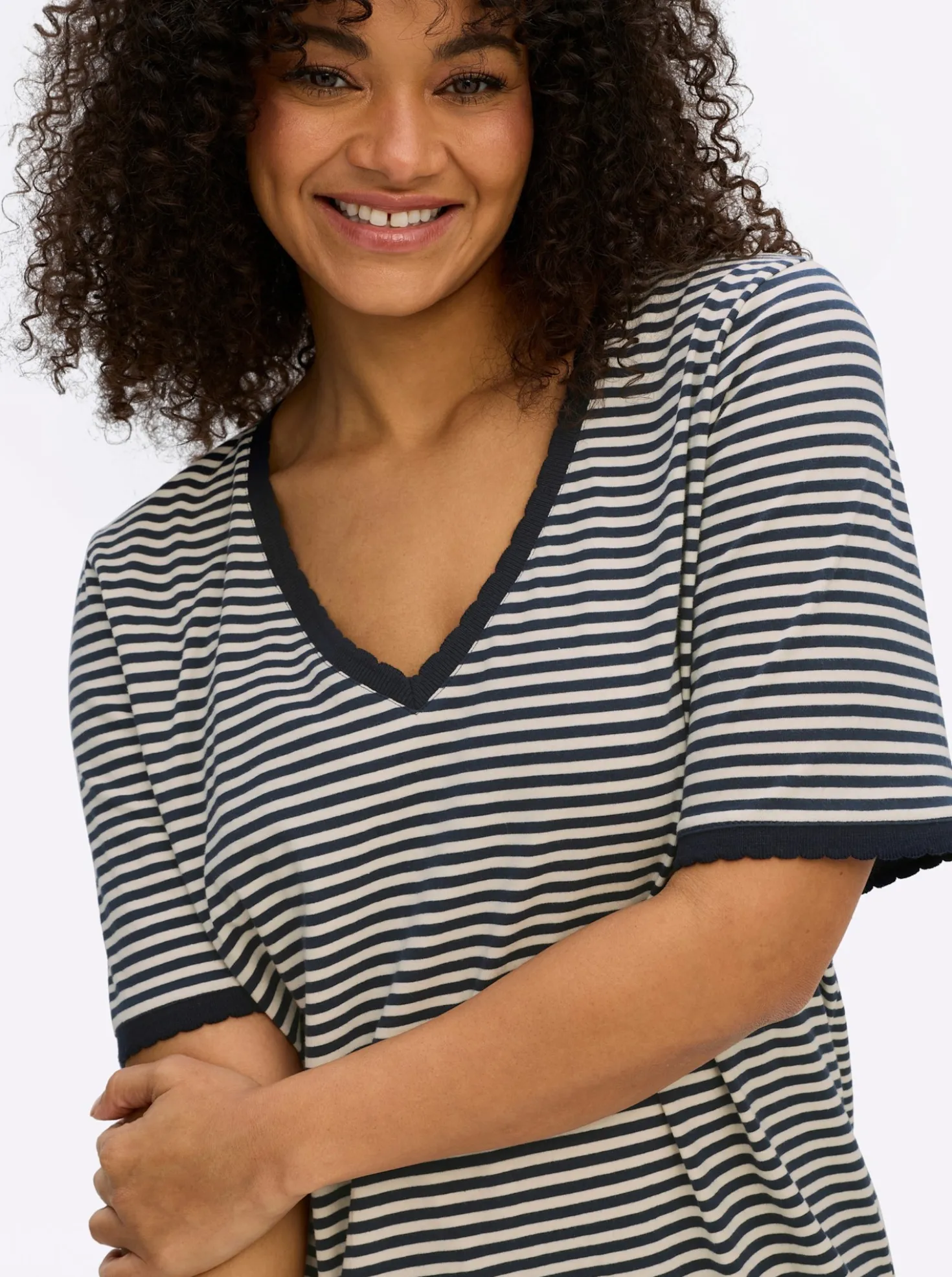 Ringelshirt mit Ajour-Strickband