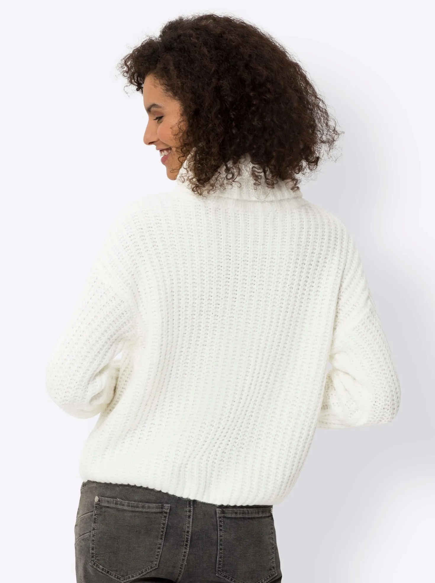 Rollkragenpullover im Oversized-Schnitt
