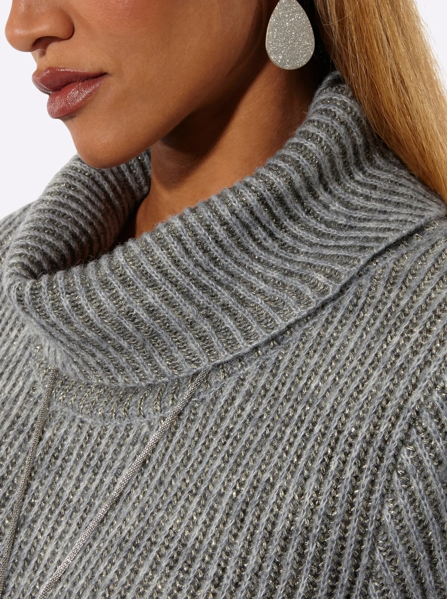 Rollkragenpullover mit Farbverlauf