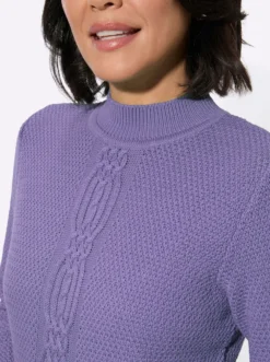 Rollkragenpullover mit Strickmuster vorne