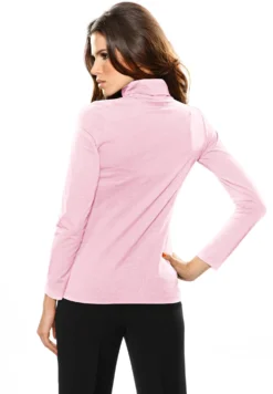 Rollkragenshirt in figurbetonter Form