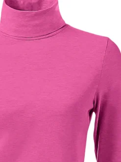 Rollkragenshirt in figurbetonter Form