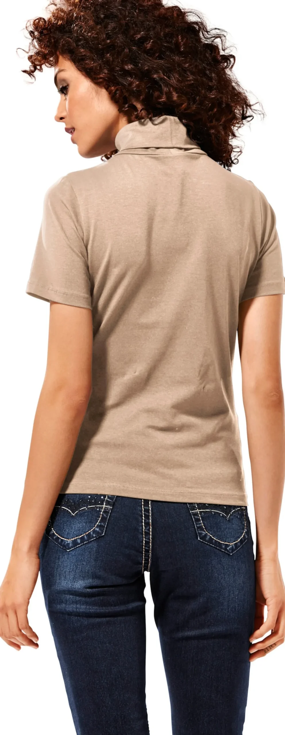 Rollkragenshirt in taillierter Form