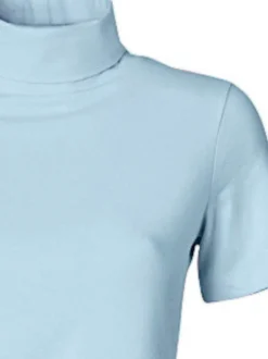 Rollkragenshirt in taillierter Form