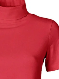 Rollkragenshirt in taillierter Form