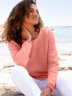 Rundhalsshirt im Jacquard-Muster