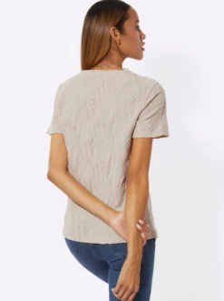 Rundhalsshirt mit Jacquard-Struktur